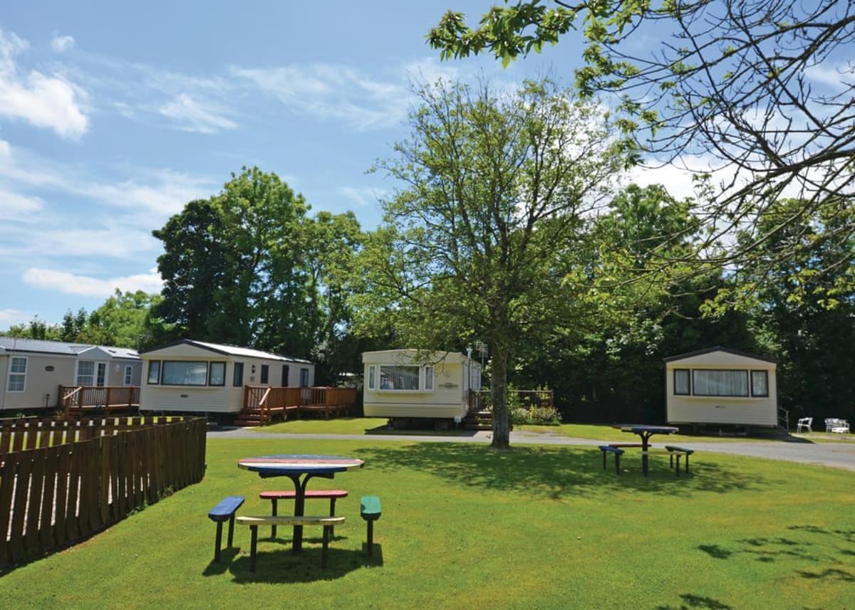 Noble Court Holiday Park Narberth Exterior foto
